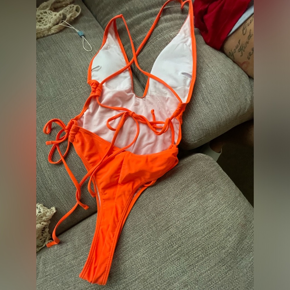 Thong swimsuit